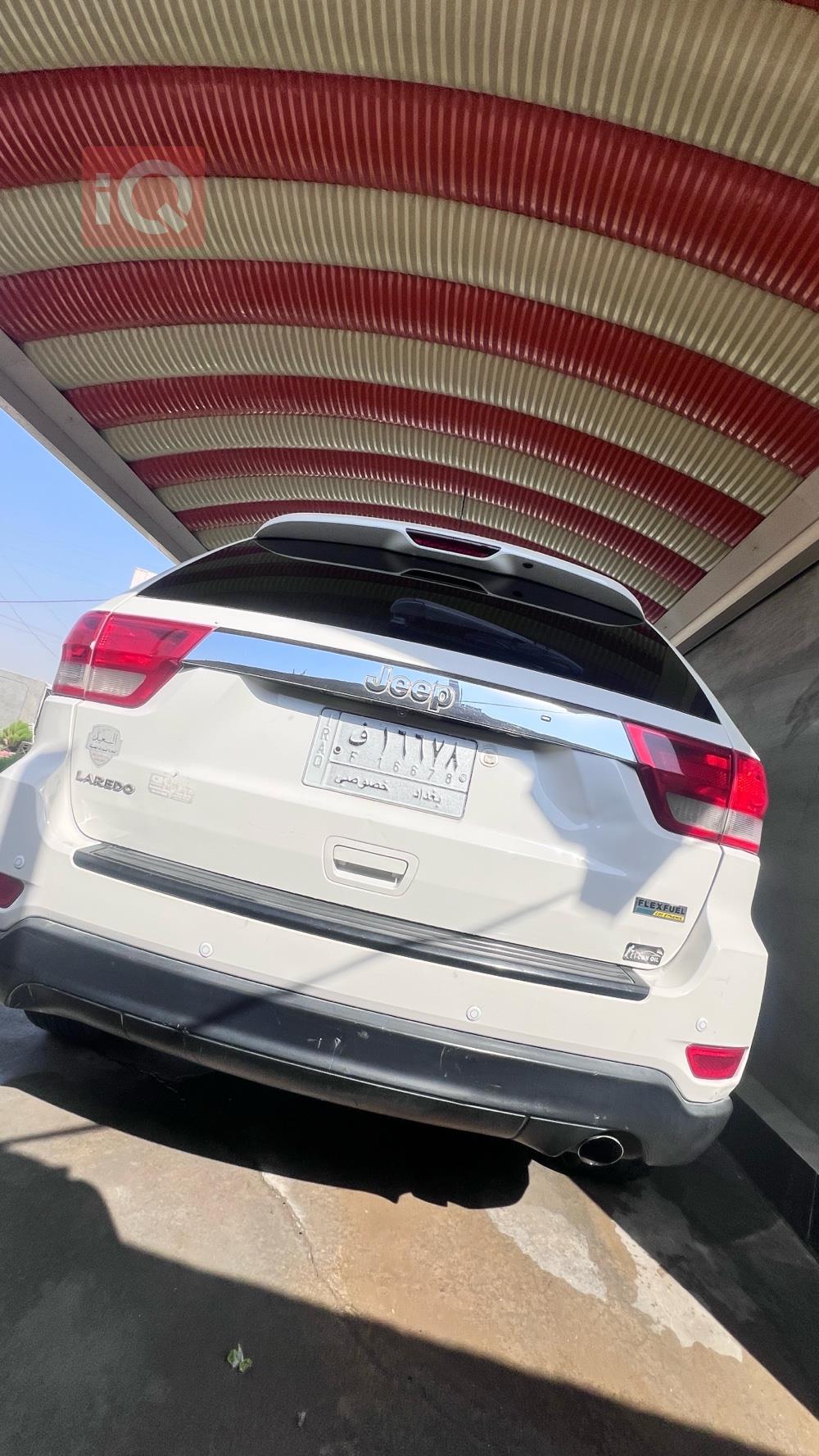 جیپ گراند شیرۆکی